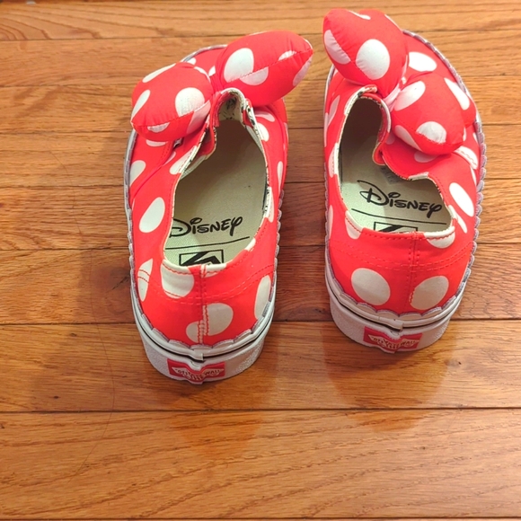 Disney Minnie's Bow/Tru Vans Sneakers - Picture 3 of 5